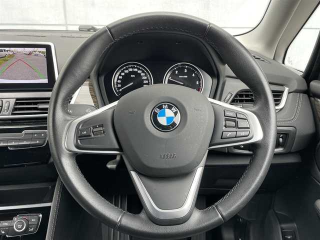 ＢＭＷ ２１８ｄ アクティブツアラー ラグジュアリー 千葉県 2020(令2)年 3.9万km ミネラルホワイト レザーシート/電動リアゲート/iDrive/(Bluetooth/USB)/インテリジェントセーフティ/バックカメラ/PDC/速度警告/メモリー付パワーシート/シートヒーター/コンフォートアクセス/ETC/純正フロアマット/純正17インチアルミホイール/保証書/取扱説明書/スペアキー
