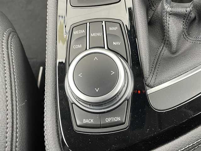 ＢＭＷ ２１８ｄ アクティブツアラー ラグジュアリー 千葉県 2020(令2)年 3.9万km ミネラルホワイト レザーシート/電動リアゲート/iDrive/(Bluetooth/USB)/インテリジェントセーフティ/バックカメラ/PDC/速度警告/メモリー付パワーシート/シートヒーター/コンフォートアクセス/ETC/純正フロアマット/純正17インチアルミホイール/保証書/取扱説明書/スペアキー