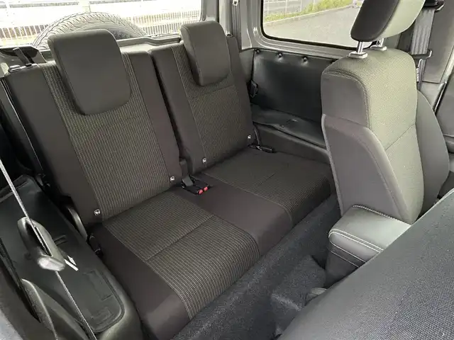 スズキ ジムニー シエラ JC 群馬県 2023(令5)年 2万km ミディアムグレー ワンオーナー/5MT/ALPINE フローティングナビ/(FM/AM/Bluetooth/HDMI/Apple Car Play/Android Auto)/スズキセーフティサポート/・デュアルブレーキサポート/・先行車発進お知らせ機能/・標識認証機能/・車線逸脱警報機能/クルーズコントロール/ドライブレコーダー/ビルトインETC/前席シートヒーター/LEDヘッドライト/フォグランプ/電動格納ミラー/ヘッドライトウォッシャー/アイドリングストップ/オートライト/ステアリングスイッチ/純正アルミホイール/社外フロアマット/保証書/取扱説明書/記録簿