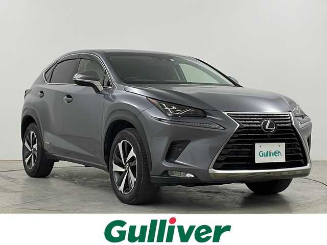 レクサス ＮＸ 300h バージョンL 道央・札幌 2018(平30)年 3.8万km マーキュリーグレーマイカ ・４WD   ハイブリッド/・Lexus Safety System＋/・レーダークルーズコントロール/・プリクラッシュセーフティ/・パーキングサポートブレーキ/・ムーンルーフ/・純正14インチディスプレイ ナビ/・BD.DVD.CD.フルセグ/・Bluretooth/USB/・バックカメラ/・パワーバックドア /・ベンチレーション/・全席席パワーシート/シートヒーター/・レザーシート/ステアリングヒーター/・ドライブレコーダー前後式/・三眼フルLEDヘッドライト/オートライト/・オートハイビーム/・ビルトインETC
