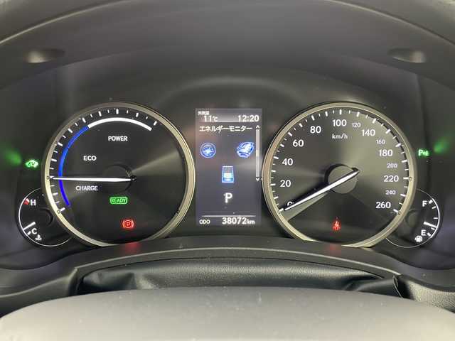 レクサス ＮＸ 300h バージョンL 道央・札幌 2018(平30)年 3.8万km マーキュリーグレーマイカ ・４WD   ハイブリッド/・Lexus Safety System＋/・レーダークルーズコントロール/・プリクラッシュセーフティ/・パーキングサポートブレーキ/・ムーンルーフ/・純正14インチディスプレイ ナビ/・BD.DVD.CD.フルセグ/・Bluretooth/USB/・バックカメラ/・パワーバックドア /・ベンチレーション/・全席席パワーシート/シートヒーター/・レザーシート/ステアリングヒーター/・ドライブレコーダー前後式/・三眼フルLEDヘッドライト/オートライト/・オートハイビーム/・ビルトインETC