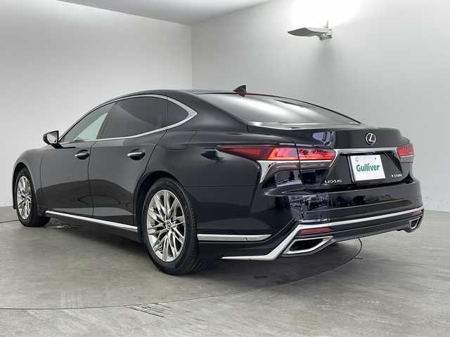 レクサス ＬＳ 500 バージョンL 兵庫県 2018(平30)年 6万km ブラック ・純正ナビ/Bluetoothオーディオ/CD/DVD再生/USB接続/・モデリスタエアロパーツ（リア）/・Lexus Safety System + A/・PCS（プリクラッシュセーフティ）/・FCTA（フロントクロストラフィックアラート）/・LTA（レーントレーシングアシスト）/・AHS（アダプティブハイビームシステム）/・RSA（ロードサインアシスト）/・レーダークルーズコントロール（全車速追従機能付き）/・先行車発進告知機能/・ドライバー異常時対応システム/・BSM（ブラインドスポットモニター）/・前後コーナーセンサー/・ムーンルーフ/・AC100V電源/・アイドリングストップ/・パノラミックビューモニター/・パワーバックドア/・デジタルインナーミラー/・黒レザーシート/・シートベンチレーション（全席）/・パワーシート（全席）/・パドルシフト/・ビルトインETC2.0/・ヘッドアップディスプレイ（HUD）/・前後ドライブレコーダー/・三眼LEDヘッドライト/・AACエアコン/・スマートキー/・スペアキー
