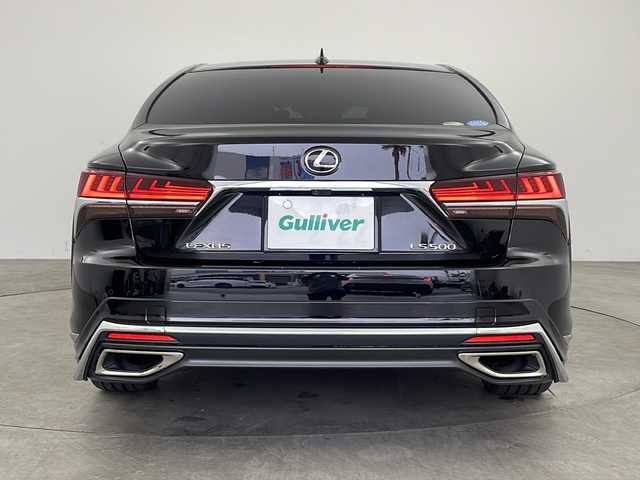 レクサス ＬＳ 500 バージョンL 兵庫県 2018(平30)年 6万km ブラック ・純正ナビ/Bluetoothオーディオ/CD/DVD再生/USB接続/・モデリスタエアロパーツ（リア）/・Lexus Safety System + A/・PCS（プリクラッシュセーフティ）/・FCTA（フロントクロストラフィックアラート）/・LTA（レーントレーシングアシスト）/・AHS（アダプティブハイビームシステム）/・RSA（ロードサインアシスト）/・レーダークルーズコントロール（全車速追従機能付き）/・先行車発進告知機能/・ドライバー異常時対応システム/・BSM（ブラインドスポットモニター）/・前後コーナーセンサー/・ムーンルーフ/・AC100V電源/・アイドリングストップ/・パノラミックビューモニター/・パワーバックドア/・デジタルインナーミラー/・黒レザーシート/・シートベンチレーション（全席）/・パワーシート（全席）/・パドルシフト/・ビルトインETC2.0/・ヘッドアップディスプレイ（HUD）/・前後ドライブレコーダー/・三眼LEDヘッドライト/・AACエアコン/・スマートキー/・スペアキー