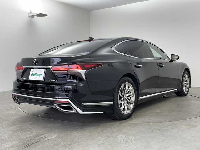 レクサス ＬＳ 500 バージョンL 兵庫県 2018(平30)年 6万km ブラック ・純正ナビ/Bluetoothオーディオ/CD/DVD再生/USB接続/・モデリスタエアロパーツ（リア）/・Lexus Safety System + A/・PCS（プリクラッシュセーフティ）/・FCTA（フロントクロストラフィックアラート）/・LTA（レーントレーシングアシスト）/・AHS（アダプティブハイビームシステム）/・RSA（ロードサインアシスト）/・レーダークルーズコントロール（全車速追従機能付き）/・先行車発進告知機能/・ドライバー異常時対応システム/・BSM（ブラインドスポットモニター）/・前後コーナーセンサー/・ムーンルーフ/・AC100V電源/・アイドリングストップ/・パノラミックビューモニター/・パワーバックドア/・デジタルインナーミラー/・黒レザーシート/・シートベンチレーション（全席）/・パワーシート（全席）/・パドルシフト/・ビルトインETC2.0/・ヘッドアップディスプレイ（HUD）/・前後ドライブレコーダー/・三眼LEDヘッドライト/・AACエアコン/・スマートキー/・スペアキー