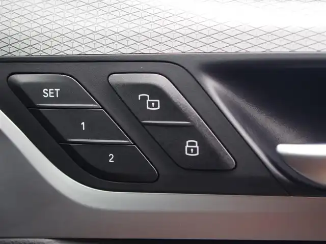 ＢＭＷ Ｘ３ 埼玉県 2021(令3)年 4.1万km 黒 ブラックハーフレザーシート/アダプティブクルーズコントロール/全周囲カメラ/ヘッドアップディスプレイ/ブラインドスポットモニター/Bluetooth/フルセグTV/シートHI/電動リアゲート/置くだけ充電/ETC/ドラレコ