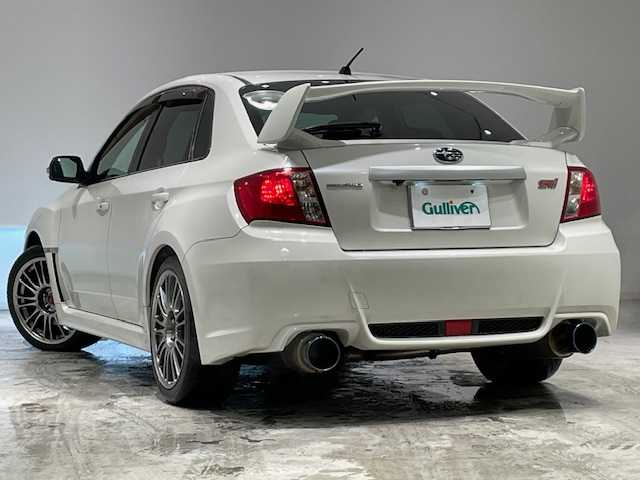 スバル インプレッサ ＷＲＸ 宮城県 2011(平23)年 6.8万km サテンホワイトパール 6MT/4WD/ターボ/レカロシート（半革）/エグザスエボチューンマフラー/純正ナビ/フルセグTV/Bluetooth/アンチロック・ブレーキ・システム/キセノンライト/オートライト/プッシュスタート/スマートキー/純正エアロパーツ/純正アルミホイール/純正ETC/横滑り防止装置/純正フロアマット