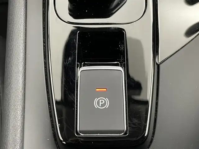 日産 ノート X 群馬県 2024(令6)年 0.5万km スーパーブラック アダプティブLEDヘッドライトシステム/LEDフォグランプ/16インチアルミホイール/インテリジェント アラウンドビューモニター/インテリジェント ルームミラー /ステアリングスイッチ/USB電源ソケット(タイプA 1個、タイプC 1個) /ワイヤレス充電器/NissanConnectナビゲーションシステム(地デジ内蔵)/ETC2.0ユニット(ビルトインタイプ)/プロパイロット(ナビリンク機能付)/プロパイロット緊急停止支援システム(SOSコール機能付)/インテリジェント BSI(後側方衝突防止支援システム)/BSW(後側方車両検知警報)/RCTA(後退時車両検知警報)/=================/純正9インチナビ/AM/FM/BT/USB/HDMI/AppleCarPlay/AndroidAuto/フルセグ/インテリジェントエマージェンシーブレーキ/踏み間違い衝突防止アシスト/標識検知機能/インテリジェントFCW(前方衝突予測警報)/LDW(車線逸脱警報)/インテリジェントDA(ふらつき警報)/インテリジェントLI (車線逸脱防止支援システム)/フロント&バックソナー/スマートキー/プッシュスタート