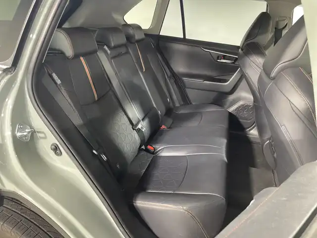 トヨタ ＲＡＶ４ アドベンチャー 神奈川県 2019(令1)年 5万km アッシュグレーメタリック/アーバンカーキ ４WD/純正7インチSDナビゲーション【NSCN-W68】/(CD/Bluetooth/ワンセグ)/バックカメラ/運転席パワーシート/レーダークルーズコントロール/レーンキープ/衝突軽減ブレーキ/ダウンヒルアシストコントロール/プッシュスタート/ビルトインETC/LEDヘッドランプ/フロントフォグランプ/オートライト/純正19インチアルミホイール/スマートキー/取説　/保証書/スペアキー