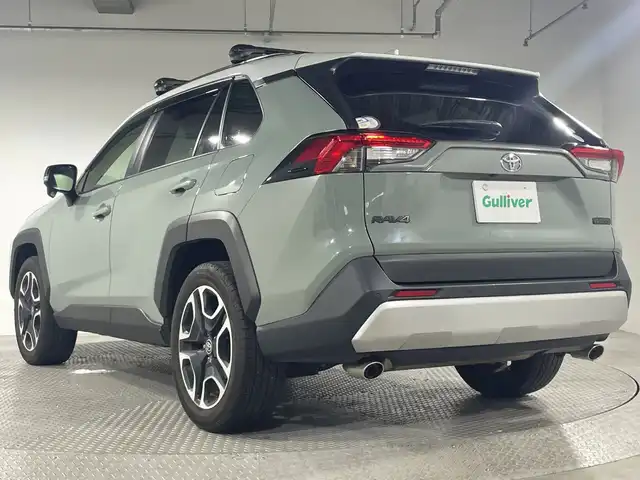 トヨタ ＲＡＶ４ アドベンチャー 神奈川県 2019(令1)年 5万km アッシュグレーメタリック/アーバンカーキ ４WD/純正7インチSDナビゲーション【NSCN-W68】/(CD/Bluetooth/ワンセグ)/バックカメラ/運転席パワーシート/レーダークルーズコントロール/レーンキープ/衝突軽減ブレーキ/ダウンヒルアシストコントロール/プッシュスタート/ビルトインETC/LEDヘッドランプ/フロントフォグランプ/オートライト/純正19インチアルミホイール/スマートキー/取説　/保証書/スペアキー