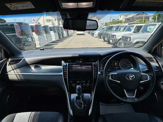 トヨタ ハリアー プレミアム 大阪府 2017(平29)年 7.6万km パール ワンオーナー/純正9型ナビ/Bluetooth/フルセグ/バックカメラ/トヨタセーフティセンス/電動リアゲート/運転席パワーシート/ハーフレザーシート/ビルトインETC2.0/LEDヘッドライト/ドアバイザー/プッシュスタート/スマートキー