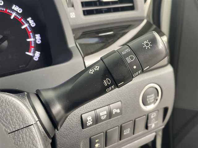 トヨタ アルファード 240S タイプゴールド 埼玉県 2013(平25)年 8万km パール 両側パワースライドドア/アルパイン９インチナビ(型式：VIE-X009)/CD/DVD/Bluetooth/フルセグ/アルパインフリップダウンモニター/クルーズコントロール/バックカメラ/社外レーダー/ETC/ハーフレザーシート/オットマンシート/純正１８インチAW/純正フロアマット/プッシュスタート/スマートキー