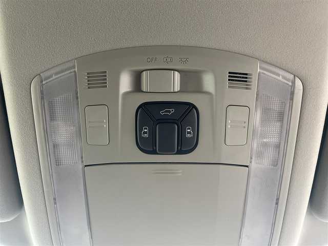 トヨタ アルファード 240S タイプゴールド 埼玉県 2013(平25)年 8万km パール 両側パワースライドドア/アルパイン９インチナビ(型式：VIE-X009)/CD/DVD/Bluetooth/フルセグ/アルパインフリップダウンモニター/クルーズコントロール/バックカメラ/社外レーダー/ETC/ハーフレザーシート/オットマンシート/純正１８インチAW/純正フロアマット/プッシュスタート/スマートキー
