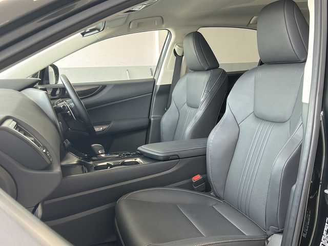 レクサス ＮＸ 250 栃木県 2023(令5)年 2.1万km グラファイトブラックガラスフレーク 純正メモリナビ/Bluetooth USB /TV フルセグ/アラウンドビューモニター/パドルシフト/全席シートヒーター/前席シートクーラー/パワーシート/ETC2.0/キックパワーバックドア/クリアランスソナー/ブラインドスポットモニター/ロードサイトアシスト/レーンキープアシスト/LEDヘッドライト/オートライト/追従式クルーズコントロール/スマートキー×２/保証書/取扱説明書/記録簿
