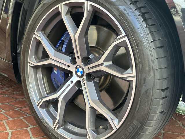 ＢＭＷ Ｘ５ xDrive 35d Mスポーツ 神奈川県 2019(令1)年 6.9万km サファイアブラックP 純正12.3インチワイドディスプレイHDDナビ/フルセグTV＆Bluetooth接続可能/ドライバーズアシスタント機能/：正面衝突軽減/：側面衝突軽減/：車線逸脱警告（ステアリングサポート）/：PDC（パークディスタンスコントロール）/：アクティブPDCブレーキ/：パーキングアシストプラス/ディスタンスコントロール/インテリジェントセーフティ/全方位カメラ/エクスクルーシブナッパレザーパッケージ/フロントパワーシート/前席シートヒーター/シートベンチレーション/ブラックルーフレール/アダプティブLEDヘッドライト/ミラー型ETC