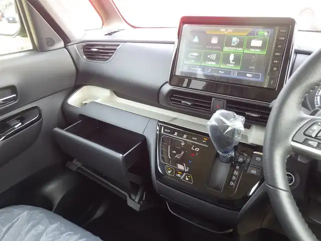 三菱 デリカミニ T プレミアム 千葉県 2025(令7)年 0.1千km 緑Ⅱ T　PREMIUM　9型ディスプレイオーディオ（121/330）　サイドデカール（33440）/e-Assist/・衝突被害軽減ブレーキシステム（FCM）/・誤発進抑制機能（前進＆後退時）（UMS）/・車線逸脱警報システム（LDW）/・レーダークルーズコントロールシステム（ACC）/・オートマチックハイビーム[AHB]/マイパイロット/ハンズフリー両側パワースライドドア/ディスプレイオーディオ/【Bluetooth接続】/【Apple CarPlay　Android Auto対応】/マルチアラウンドモニター/ハーフレザーシート/前席シートヒーター/デジタルインナーミラー/革巻きステアリング/ステアリングヒーター/ステアリングスイッチ/LEDヘッドライト/フォグライト/ウインカーミラー/コーナーセンサー/純正15インチアルミホイル/サイド/カーテンエアバッグ/キーレスオペレーションシステム