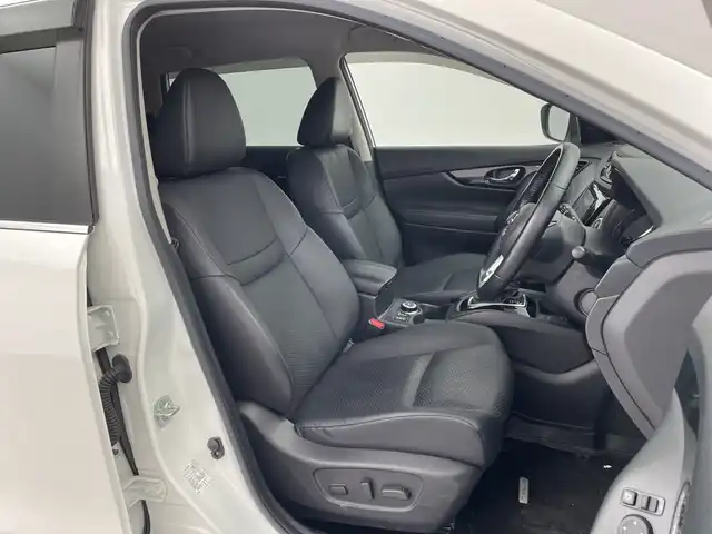 日産 エクストレイル 20Xi Vセレクション 群馬県 2020(令2)年 4.3万km ブリリアントホワイトパール ナビ　フルセグＴＶ　全周囲カメラ　プロパイロット　デジタルインナーミラー　衝突被害軽減ブレーキ　レーンアシスト　ＢＳＭ　シートヒーター　前席パワーシート　電動リアゲート　ＬＥＤ　スマートキー　禁煙車