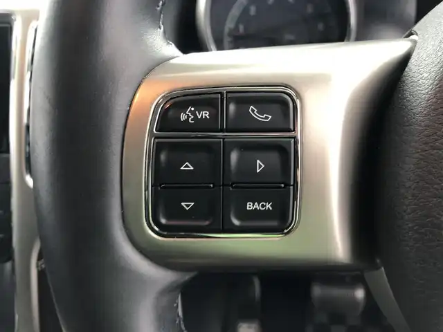 クライスラー・ジープ ジープ グランドチェロキー LTD 愛知県 2013(平25)年 5.8万km 黒 4WD/エアサスペンション/アルパイン7インチナビ/　　・CD/DVD/BT/フルセグ/バックカメラ/ドライブレコーダー/ETC/革巻きステアリング/クルーズコントロール/ステアリングヒーター/本革シート/パワーシート（前席）/シートヒーター/パワーバックドア/トノカバー/パーキングソナー/クリアランスソナー/純正HIDヘッドライト/フォグランプ/純正18インチアルミホイール