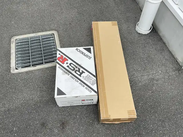 ダイハツ タント カスタムRS トップED LTD SAⅢ 大阪府 2018(平30)年 9.7万km パールホワイトⅢ (株)IDOMが運営する【じしゃロン東大阪店】の自社ローン専用車両になりますこちらは現金またはオートローンご利用時の価格です。自社ローンご希望の方は別途その旨お申付け下さい/スマアシIII（衝突回避支援システム）/　・衝突回避支援ブレーキ（歩行者対応）/　・誤発進抑制機能（前方・後方）/　・オートハイビーム/　・先行車発進お知らせ機能/　・車線はみ出し警報/　・エマージェンシーストップシグナル/純正8型メモリーナビ【NSZP-X68D】/ETC/ローダウン/パーキングアシスト/ハーフレザーシート/全方位カメラ/両側パワースライドドア/LEDヘッドライト/前方ドライブレコーダー/純正アルミホイール/スマートキー＆プッシュスタート/取説（車両・ナビ）＆保証書/スペアスマートキー
