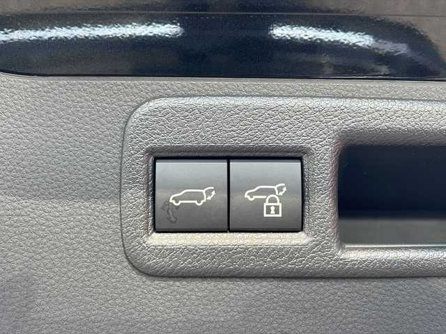 トヨタ ハリアー Z レザーパッケージ 広島県 2024(令6)年 0.7万km プレシャスブラックパール ワンオーナー /JBLサウンド/12.3インチ純正ナビ/Bluetooth/AppleCarPlay/AndroidAuto/フルセグTV/モデリスタ（フロント/サイド/リア）/パノラマミックビューモニター/前後ドライブレコーダー/デジタルインナーミラー/ビルトインETC2.0/レーダークルーズコントロール/ブラインドスポットモニター/レザーシート/パワーシート/シートヒーター /シートベンチレーション /メモリーシート /LEDオートライト/オートマチックハイビーム /ステアリングスイッチ/ステアリングヒーター/BSM/HUD/スマートキー/スペアキー /プッシュスタート /