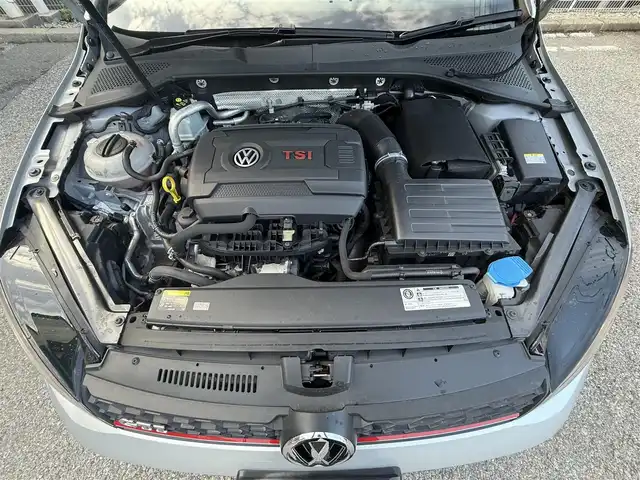 フォルクスワーゲン ゴルフ ＧＴＩ 千葉県 2014(平26)年 3.3万km シルバー SDナビ/(フルセグTV/CD/DVD/Bluetooth)/ドライブレコーダー　前のみ/ETC/パドルシフト/純正フロアマット/純正アルミホイール/レーダークルーズコントロール/レーンキープアシスト/横滑り防止装置/オートライト/スマートキー/スペアキー/プッシュエンジンスタート