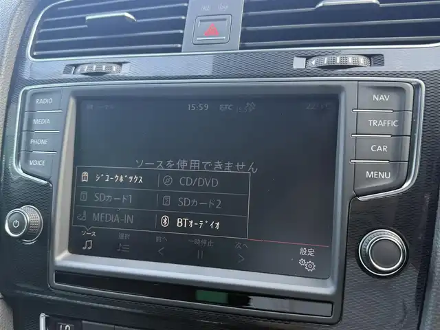 フォルクスワーゲン ゴルフ ＧＴＩ 千葉県 2014(平26)年 3.3万km シルバー SDナビ/(フルセグTV/CD/DVD/Bluetooth)/ドライブレコーダー　前のみ/ETC/パドルシフト/純正フロアマット/純正アルミホイール/レーダークルーズコントロール/レーンキープアシスト/横滑り防止装置/オートライト/スマートキー/スペアキー/プッシュエンジンスタート