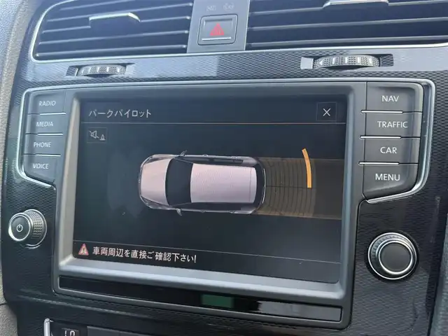 フォルクスワーゲン ゴルフ ＧＴＩ 千葉県 2014(平26)年 3.3万km シルバー SDナビ/(フルセグTV/CD/DVD/Bluetooth)/ドライブレコーダー　前のみ/ETC/パドルシフト/純正フロアマット/純正アルミホイール/レーダークルーズコントロール/レーンキープアシスト/横滑り防止装置/オートライト/スマートキー/スペアキー/プッシュエンジンスタート
