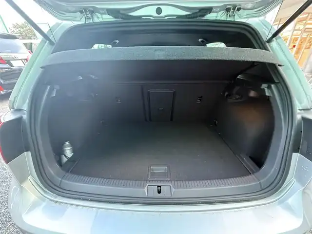 フォルクスワーゲン ゴルフ ＧＴＩ 千葉県 2014(平26)年 3.3万km シルバー SDナビ/(フルセグTV/CD/DVD/Bluetooth)/ドライブレコーダー　前のみ/ETC/パドルシフト/純正フロアマット/純正アルミホイール/レーダークルーズコントロール/レーンキープアシスト/横滑り防止装置/オートライト/スマートキー/スペアキー/プッシュエンジンスタート