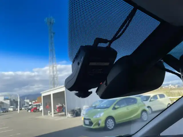 三菱 デリカＤ：５ シャモニー 佐賀県 2024(令6)年 3万km ブラックダイヤモンド パートタイム４WD/社外11インチメモリーナビゲーション/・フルセグTV/CD/DVD/SD/USB/HDMI/Bluetooth/バックカメラ/前後ドライブレコーダー/ビルトインETC/両側パワースライドドア/エレクトリックテールゲート/電子パーキングブレーキ/・AUTO HOLD機能/ハーフレザーシート/DN席シートヒーター/キャプテンシート/ISOFIX対応/パドルシフト/革巻きステアリング/ステアリングヒーター/ステアリングリモコン/純正18インチアルミホイール/純正LEDヘッドライト/・オートマチックハイビーム/純正LEDフォグランプ/社外オールシーズンフロアマット/純正ドアバイザ―/アダプティブクルーズコントロール/ブラインドスポットインフォメーション/車線逸脱警報機能/衝突軽減ブレーキ/横滑り防止装置