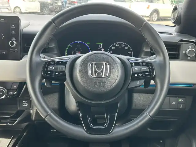 ホンダ ヴェゼル ハイブリッド e:HEV Z PLaYパッケージ 鹿児島県 2024(令6)年 2万km ブルーグリーン ワンオーナー/ガラスルーフ/純正メモリナビ/　　BT/フルセグ/アラウンドビューモニター/レーダークルーズコントロール/LEDヘッドライト/ハーフレザーシート/純正18インチAW/スマートキー/純正ビルトインETC2.0/ステアリングヒーター