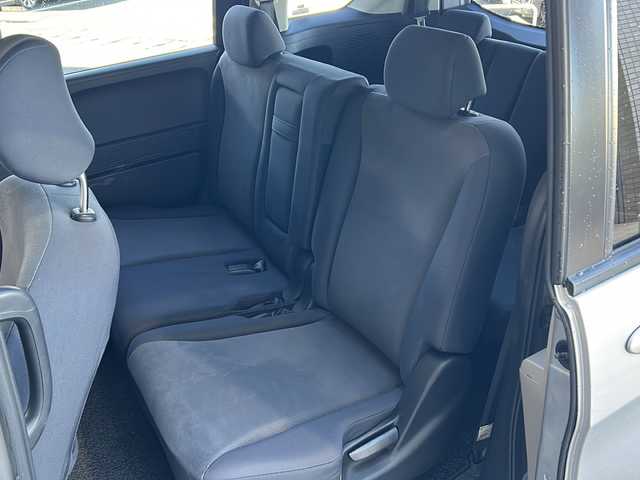 ホンダ フリード G ジャストセレクション 静岡県 2009(平21)年 5.2万km アラバスターシルバーメタリック 社外ナビ（AM FM CD ワンセグテレビ iPod）/片側パワースライドドア/チップアップシート/3列シート/ETC/純正フロアマット/キノセンヘッドライト/オートライト/リモコンキー/スペアキー×１/パワーステアリング/パワーウィンドウ/オートエアコン/ABS/取扱説明書/保証書