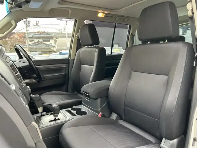 三菱 パジェロ ロング エクシード 和歌山県 2016(平28)年 7.9万km ウォームホワイトパール ディーゼル/サンルーフ/社外メモリナビ/フルセグTV/FM/AM/CD/DVD/Bluetooth/USB/SD/VTR/バックカメラ/ETC/前席シートヒーター/キーレス/スペアキー/HIDヘッドライト/フロント/リアフォグ/オートハイビーム/クルーズコントロール/純正17インチAW/純正フロアマット/純正ドアバイザー/取扱説明書/保証書