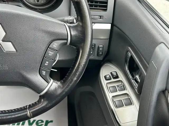 三菱 パジェロ ロング エクシード 和歌山県 2016(平28)年 7.9万km ウォームホワイトパール ディーゼル/サンルーフ/社外メモリナビ/フルセグTV/FM/AM/CD/DVD/Bluetooth/USB/SD/VTR/バックカメラ/ETC/前席シートヒーター/キーレス/スペアキー/HIDヘッドライト/フロント/リアフォグ/オートハイビーム/クルーズコントロール/純正17インチAW/純正フロアマット/純正ドアバイザー/取扱説明書/保証書