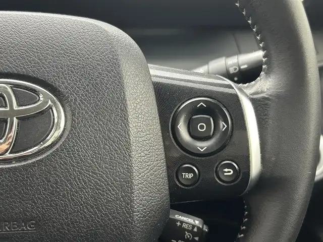 トヨタ シエンタ ハイブリッド G クエロ 熊本県 2018(平30)年 7.7万km ブラックマイカ/ラディアントグリーンメタリック 2トーン 純正ナビ（ＣＤ・フルセグ・ＢＴ・ＳＤ）/全周囲カメラ　/ビルトインＥＴＣ　/両側パワースライドドア　/前後クリアランスソナー　/クルーズコントロール　/衝突軽減ブレーキ　/レーンキープアシスト　/横滑り防止　/ハーフレザーシート/純正フロアマット/純正16インチAW/オートライト/オートマチックハイビーム/LEDヘッドライト/フォグランプ/スマートキー/プッシュスタート/スペアキー1本