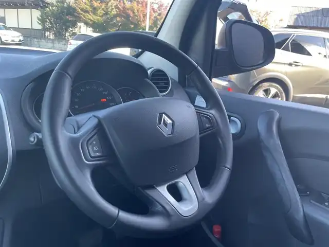 ルノー カングー パナシェ 栃木県 2021(令3)年 6.2万km グレー 社外ナビ　CN-F1X10D/フルセグTV/バックカメラ/ETC/ドライブレコーダー/クルーズコントロール/LEDヘッドライト/両側スライドドア/ヒッチメンバー/ルーフレール