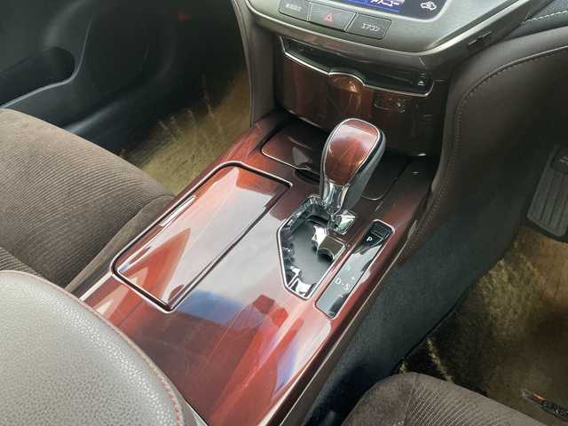 トヨタ クラウン ハイブリッド ロイヤルサルーン Four 青森県 2014(平26)年 19.4万km ブラック 4WD/純正HDDナビ・フルセグTV/バックカメラ/前席パワーシート・シートヒーター/ステアリングヒーター/クルーズコントロール/純正ビルトインETC/純正エンジンスターター/純正フロアマット/電動リアサンシェード/HIDヘッドライト/LEDフォグランプ/社外16インチアルミ