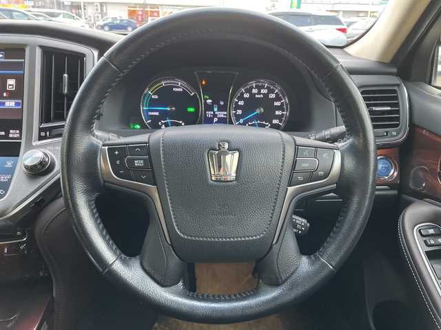 トヨタ クラウン ハイブリッド ロイヤルサルーン Four 青森県 2014(平26)年 19.4万km ブラック 4WD/純正HDDナビ・フルセグTV/バックカメラ/前席パワーシート・シートヒーター/ステアリングヒーター/クルーズコントロール/純正ビルトインETC/純正エンジンスターター/純正フロアマット/電動リアサンシェード/HIDヘッドライト/LEDフォグランプ/社外16インチアルミ