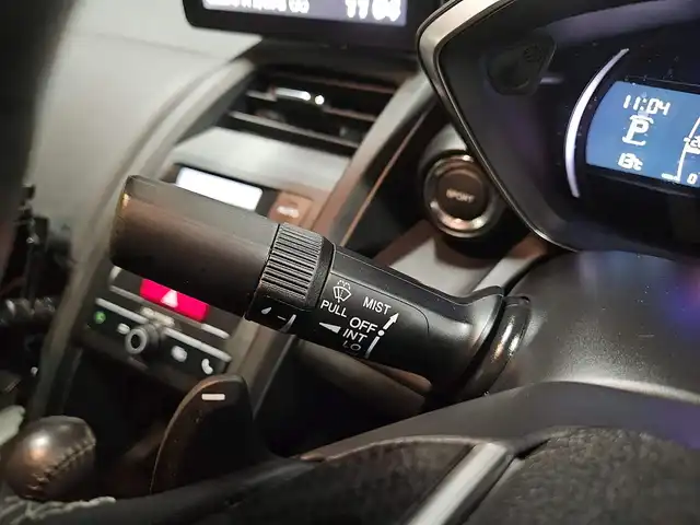 ホンダ Ｓ６６０ α 宮崎県 2016(平28)年 7万km プレミアムビーチブルーP センターディスプレイ/バックカメラ/ETC/クルーズコントロール/衝突被害軽減ブレーキ/横滑り防止装置/ターボ/LEDヘッドランプ/オートライト/オートエアコン/革巻きステアリング/パドルシフト/革/スエードコンビスポーツシート/社外アルミホイール(F15/R16インチ)/スマートキー/プッシュエンジンスタート/禁煙車