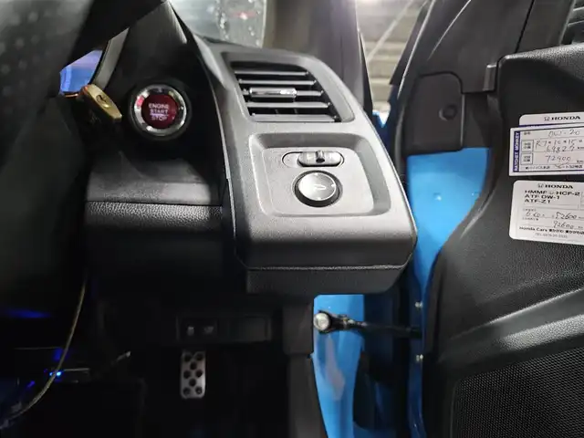 ホンダ Ｓ６６０ α 宮崎県 2016(平28)年 7万km プレミアムビーチブルーP センターディスプレイ/バックカメラ/ETC/クルーズコントロール/衝突被害軽減ブレーキ/横滑り防止装置/ターボ/LEDヘッドランプ/オートライト/オートエアコン/革巻きステアリング/パドルシフト/革/スエードコンビスポーツシート/社外アルミホイール(F15/R16インチ)/スマートキー/プッシュエンジンスタート/禁煙車