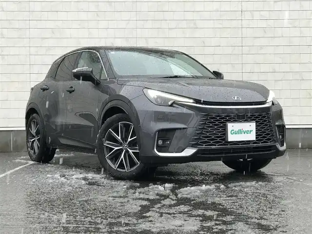 レクサス ＬＢＸ クール 富山県 2024(令6)年 2.6万km グレー マークレビンソンサウンド/純正ディスプレイオーディオ/全周囲カメラ/Bluetooth/ドライブレコーダー/プリクラッシュセーフティ/レーンキープアシスト/コーナーセンサー/ブラインドスポットモニター/レーダークルーズコントロール/ウルトラスエードコンビシート/メモリー付パワーシート/ヘッドアップディスプレイ/革巻きステアリング/ステアリングスイッチ/置くだけ充電/ETC2.0