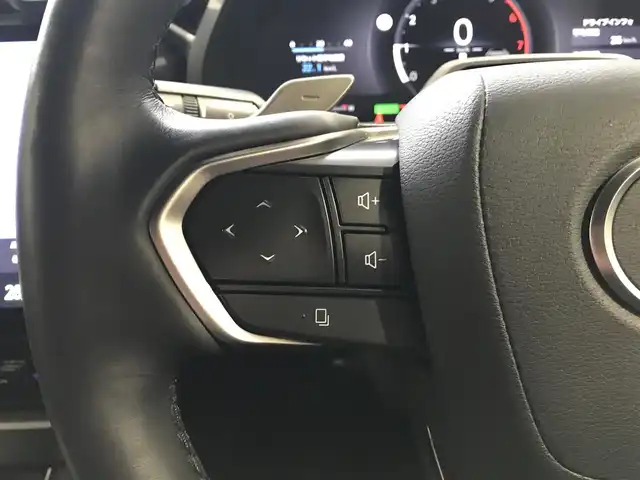 レクサス ＬＢＸ クール 富山県 2024(令6)年 2.6万km グレー マークレビンソンサウンド/純正ディスプレイオーディオ/全周囲カメラ/Bluetooth/ドライブレコーダー/プリクラッシュセーフティ/レーンキープアシスト/コーナーセンサー/ブラインドスポットモニター/レーダークルーズコントロール/ウルトラスエードコンビシート/メモリー付パワーシート/ヘッドアップディスプレイ/革巻きステアリング/ステアリングスイッチ/置くだけ充電/ETC2.0