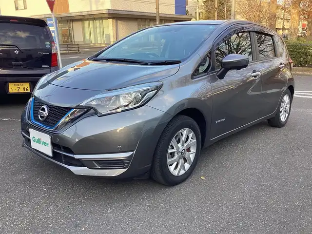 日産 ノート e－パワー X 神奈川県 2019(令1)年 2.1万km ダークメタルグレー ワンオーナー/純正ナビ（AM/FM/DVD/BT/フルセグ）/アラウンドビューモニタ/ドライブレコーダー/ETC/クルーズコントロール/衝突被害軽減システム/レーンキープアシスト/コーナーセンサー/横滑り防止装置/アイドリングストップ/純正アルミホイール/純正フロアマット/ステアリングスイッチ/電動格納ミラー/スマートキー