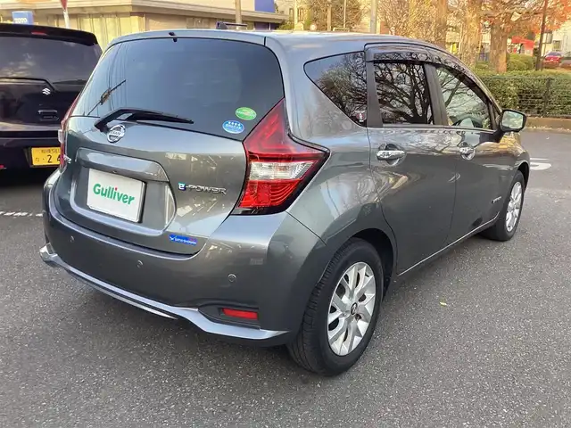 日産 ノート e－パワー X 神奈川県 2019(令1)年 2.1万km ダークメタルグレー ワンオーナー/純正ナビ（AM/FM/DVD/BT/フルセグ）/アラウンドビューモニタ/ドライブレコーダー/ETC/クルーズコントロール/衝突被害軽減システム/レーンキープアシスト/コーナーセンサー/横滑り防止装置/アイドリングストップ/純正アルミホイール/純正フロアマット/ステアリングスイッチ/電動格納ミラー/スマートキー