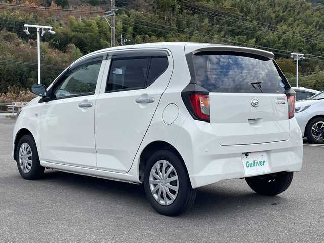 ダイハツ ミラ イース L SAⅢ 佐賀県 2020(令2)年 0.9万km ホワイト 社外ナビ(Blutooth/FM/AM)/バックカメラ/スマートアシストIII/・コーナーセンサー/・オートマチックハイビーム/・衝突軽減ブレーキ/・車線逸脱警報/AC/リモコンキー/社外フロアマット