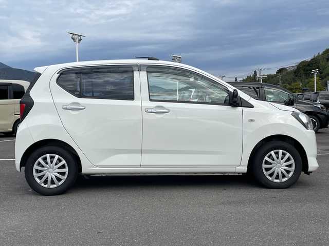 ダイハツ ミラ イース L SAⅢ 佐賀県 2020(令2)年 0.9万km ホワイト 社外ナビ(Blutooth/FM/AM)/バックカメラ/スマートアシストIII/・コーナーセンサー/・オートマチックハイビーム/・衝突軽減ブレーキ/・車線逸脱警報/AC/リモコンキー/社外フロアマット