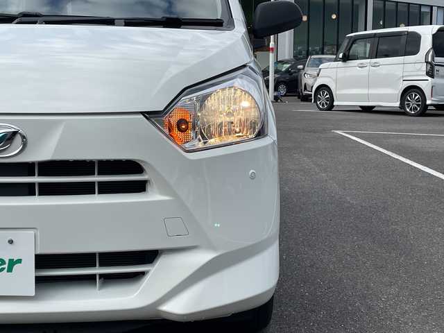 ダイハツ ミラ イース L SAⅢ 佐賀県 2020(令2)年 0.9万km ホワイト 社外ナビ(Blutooth/FM/AM)/バックカメラ/スマートアシストIII/・コーナーセンサー/・オートマチックハイビーム/・衝突軽減ブレーキ/・車線逸脱警報/AC/リモコンキー/社外フロアマット