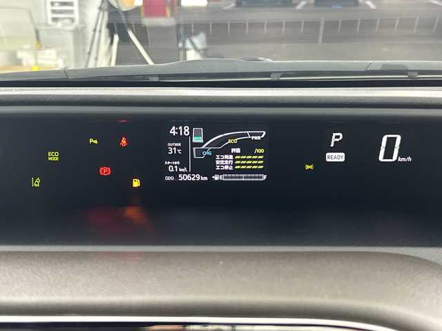 トヨタ アクア クロスオーバー グラム 愛知県 2018(平30)年 5.1万km ブラックマイカ 禁煙車/純正7インチナビ/（CD/DVD/Bluetooth/フルセグTV/AM/FM)/バックカメラ/トヨタセーフティセンス/・プリクラッシュセーフティ/・レーンキープアシスト/・オートマチックハイビーム/・誤発進抑制機能/シートヒーター/ルーフレール/スマートキー/純正アルミ16インチホイール/プッシュスタート/LEDヘッドライト/純正フロアマット/横滑り防止装置