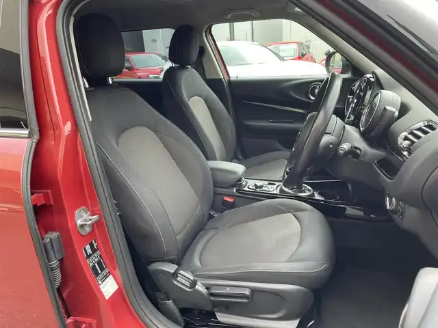 ＭＩＮＩ ＢＭＷ ミニ クラブマン クーパーD 神奈川県 2020(令2)年 5.1万km 赤Ⅱ ツートンカラー/ワンオーナー/純正メモリーナビ/純正USB/BT再生/バックモニター/ミラーETC/インテリジェントセーフティ/レーダークルーズコントロール/衝突軽減ブレーキ/純正17インチAW/LEDライト/LEDフォグ/コーナーセンサー/前後ドライブレコーダー/プッシュスタート/スマートキー×2/R3/4/5/6年ディーラー整備記録/保証書・取説あり