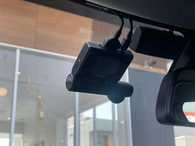ＭＩＮＩ ＢＭＷ ミニ クラブマン クーパーD 山梨県 2020(令2)年 5.1万km 赤Ⅱ ワンオーナー/純正HDDナビ/ACC/インテリジェントS/Bカメラ/コンフォートA/前後PDC/LEDヘッドライト/ミラー型ETC/ドライビングモード/純正17インチAW/Bluetooth/ユニオンジャックテールライト/ドライブレコーダー