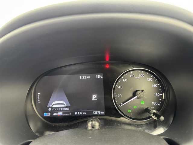 日産 キックス X ツートーンインテリアED 愛知県 2020(令2)年 4.3万km ブリリアントホワイトパール 純正ナビ　/（フルセグ／Bluetooth）　/レーダークルーズコントロール　/全方位モニター　/衝突軽減システム　/コーナーセンサー　/レーンキープアシスト　/デジタルインナーミラー　/前席シートヒーター　/ハンドルヒーター　/ドライブレコーダー　/ETC　/社外AW/サマータイヤスペア有