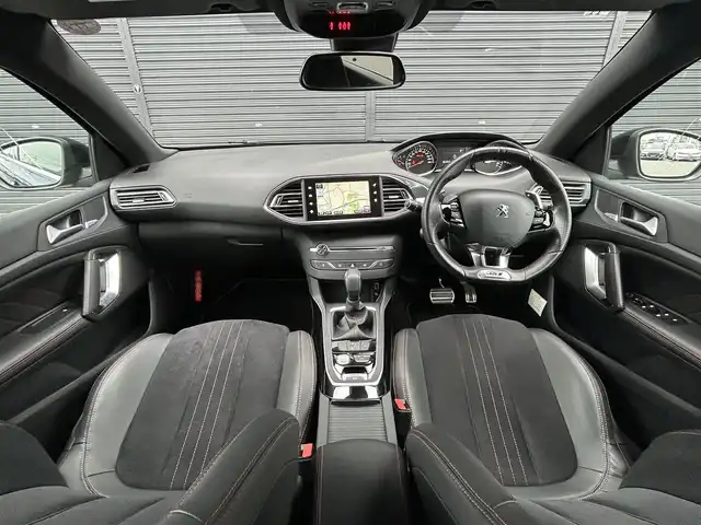プジョー ３０８ SW GT ブルーHDi 茨城県 2016(平28)年 5.5万km マグネティックブルー ワンオーナー　/ＤＥＮＯＮスピーカー　/衝突軽減Ｂ　/ＢＳＭ　/Ｂカメラ　/パーキングセンサー　/パークアシスト　/ナビ　/ＴＶ　/ＢＴ　/ＵＳＢ　/ＤＶＤ　/ＬＥＤヘッドライト　/パドルシフト　/ＥＴＣ　/ルーフレール　/禁煙車